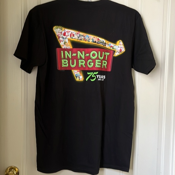 In-N-Out Burger Limited Edition Tee 75 Years T-Shirt Size L Short Sleeves - Picture 15 of 15